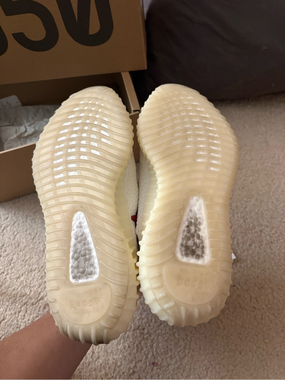 Yeezy shoes Cream Knit Low-Top Sneakers - Picture 8 of 10